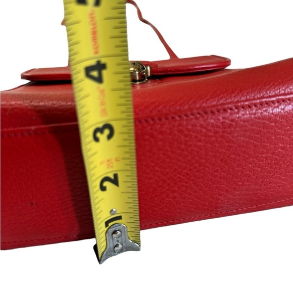 Dooney & Bourke Red Leather Crossbody bag Size 7.5 x 7.5” - Picture 11 of 17